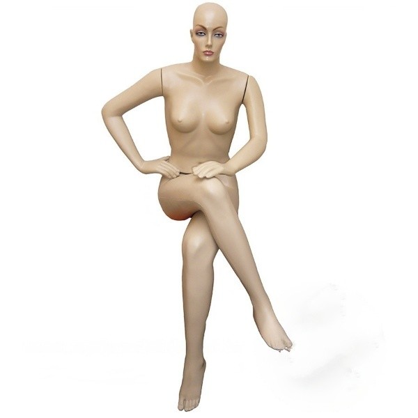 Manequim De Plástico Feminino Sentada Bege Maquiada